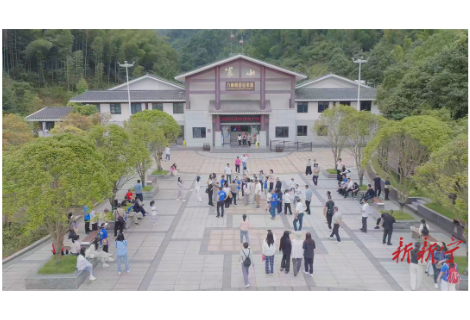 湘超球票连山水！永州球迷畅游崀山
