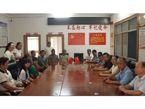 新宁县金石镇商会开展爱心助学活动