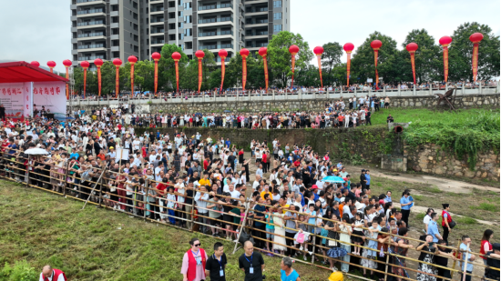 衡山县“锦绣湘江”杯龙舟邀请赛火热开赛(1)553.png