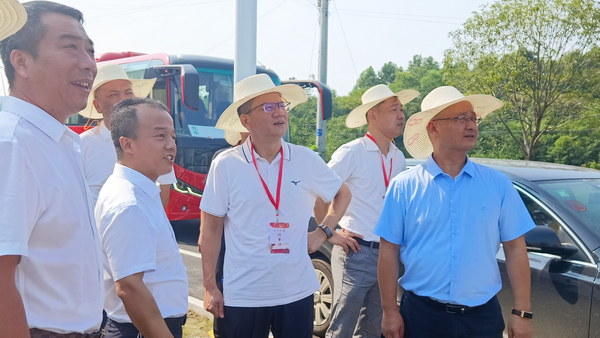 县人大常委会集中督办民生实事项目和代表议案建议1.jpg.png