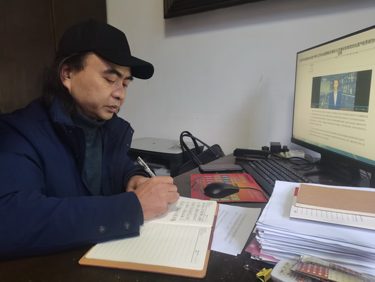 朱湘维1.jpg 朱湘维1.jpg