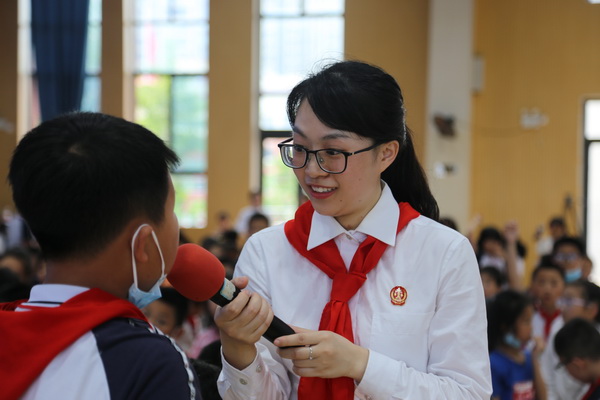 法院微访谈01.jpg