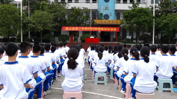 衡山县人武部开展国防教育进校园活动.jpg