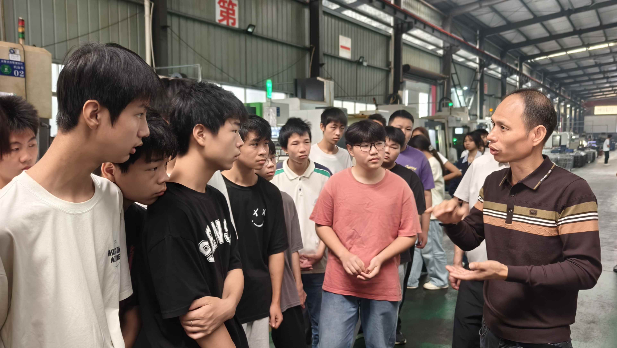 衡山县职业中专：走出课堂进企业 产教融合促成长