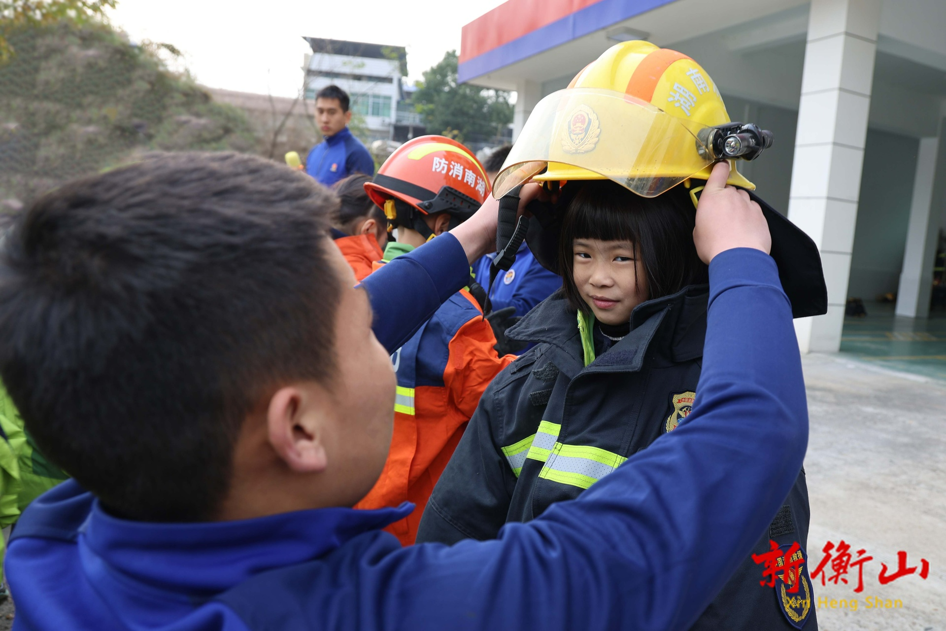衡山县：幼儿走进消防队 沉浸式解锁消防“必修课”