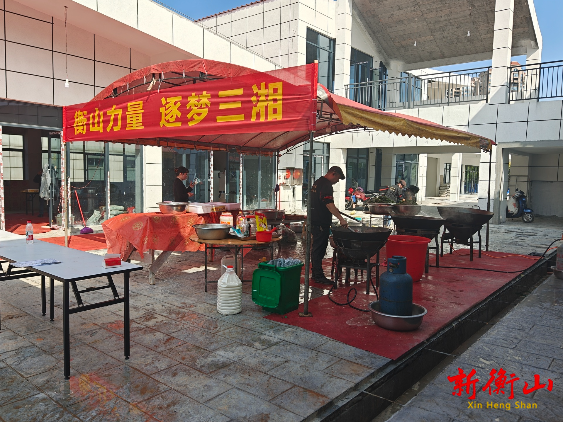 移动食堂“开”进旅发大会 现场烹饪保障“舌尖上的新鲜”