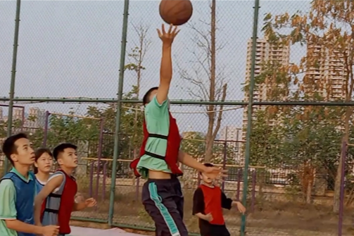 【新晃站】学生篮球赛，让青春激情飞扬