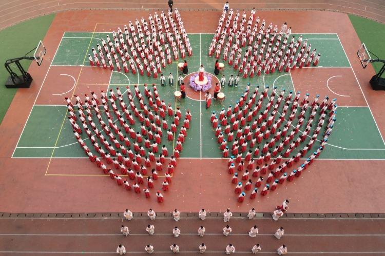 【耒阳站】实验小学：3500名学子齐诵国学经典