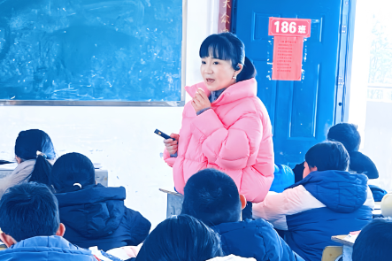 立德树人 躬耕教坛 | 用爱打捞星光——李雄辉与她的“留守孩子”