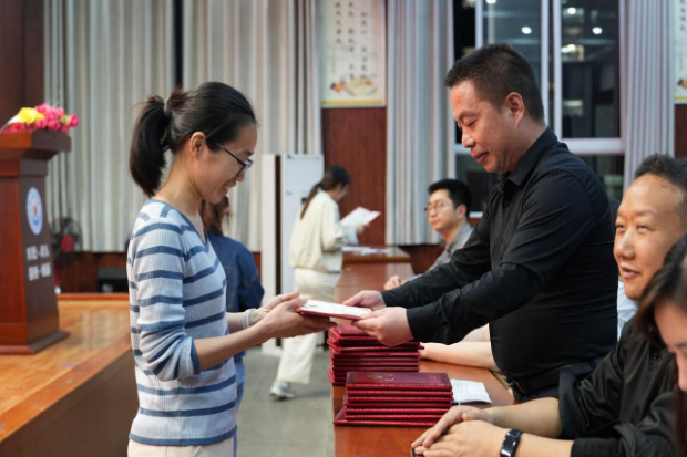 【衡东县站】成文学校：青蓝携手育桃李，薪火相传谱新篇