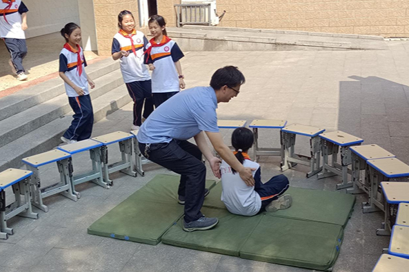 【衡阳县站】实验学校：有学生落水了？原来真相是……