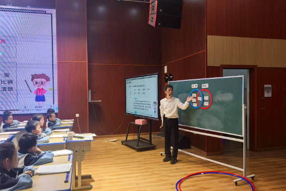 【新晃站】新晃小学数学教师教学竞赛决赛圆满举行