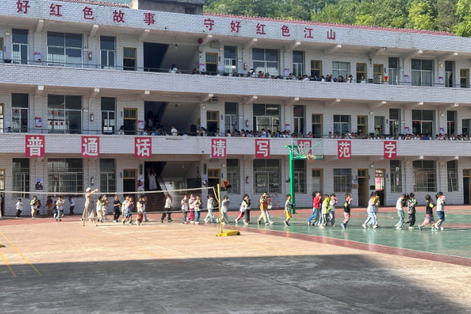 【慈利站】赵家岗土家族乡中心完小：应急演练不松懈，未雨绸缪筑防线
