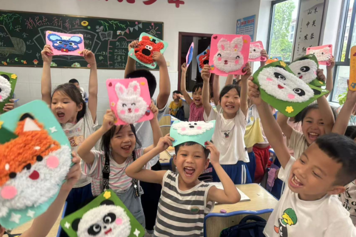 家长“跨界”当老师！芷江芙蓉学校劳动课堂解锁“双向成长密码”