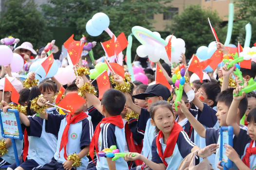【耒阳站】紫峰小学：童趣飞扬庆六一 课后硕果满校园