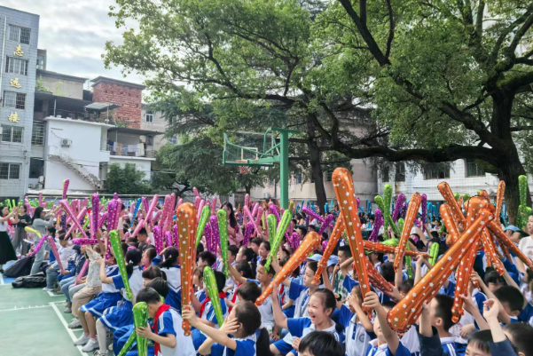 【耒阳站】前进小学：六一舞台解锁文化“通关密码”
