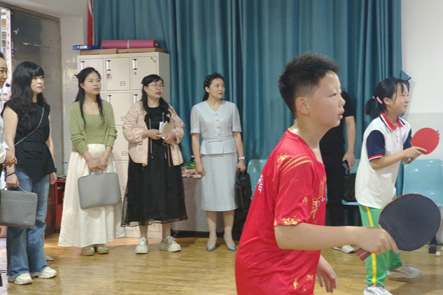 石门一完小：专家入校诊断 注入新活力