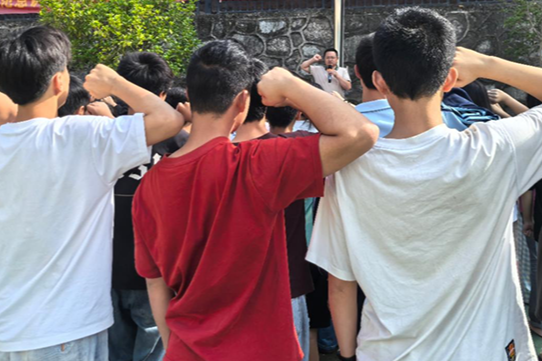 衡阳县21527名中考生宣誓：诚信考试，公平竞争！