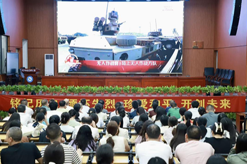 【衡阳县站】英南学校：汲取阅兵精神力量 厚植爱国主义情怀