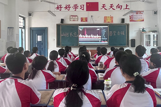 【衡阳县站】台源镇芙蓉学校：观九三阅兵，上生动国防课
