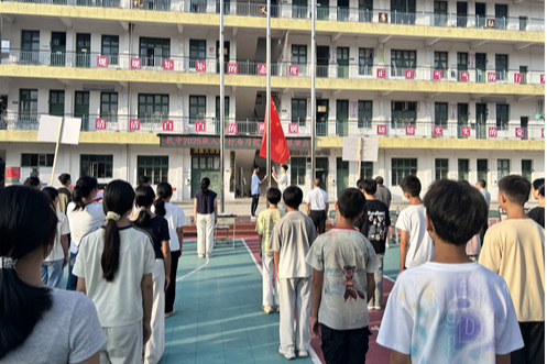 【新晃站】扶罗镇中学：以常规训练为帆 启新学期成长航