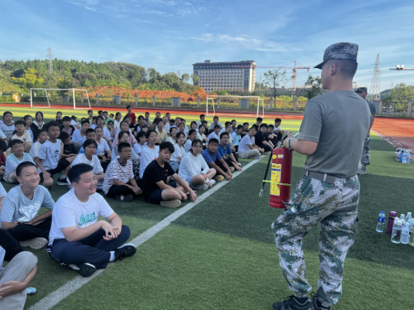 【衡东县站】衡东县杨山实验学校：国防教育开新篇 应急演练筑防线