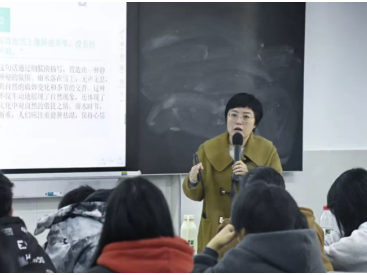匠心育桃李 初心映党旗 ——记湖南应用技术学院人文学院党总支副书记杜红梅