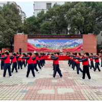 永州市冷水滩区凤凰小学：阳光大课间打造“能出汗”的体育课堂