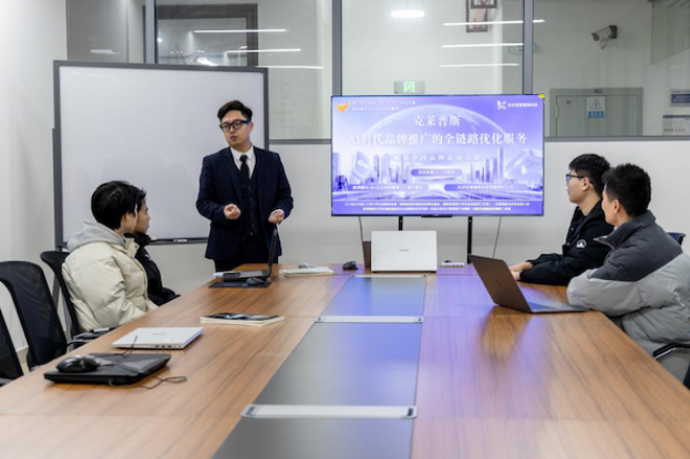 以青春赴热爱，以技术闯蓝海，长理学子邝烨庆的AI创业逆袭路