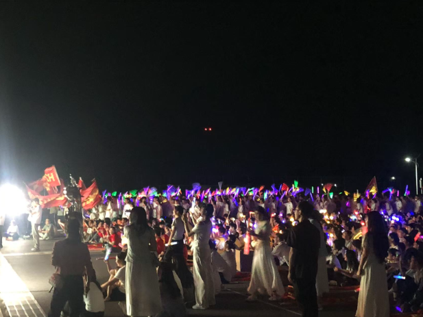 【耒阳站】耒阳市五里牌中学：“星光音乐会”为高三学子暖心减压