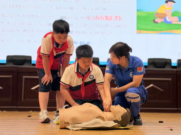 【嘉禾站】珠泉二完小防溺水安全宣讲演练超“燃”开课