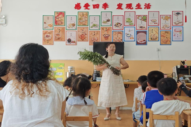 临武县第二幼儿园：粽香润童心 习俗伴成长