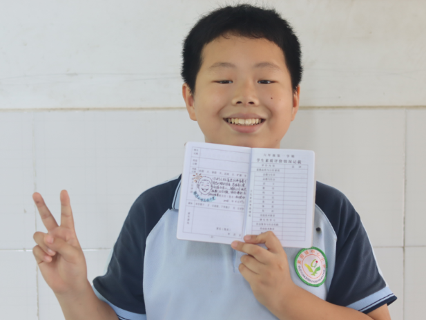 长沙县果园镇中心小学：53张手绘卡通头像点亮期末评语