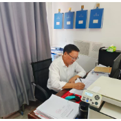 【我的教育故事】守一方乡土讲台，渡三十九载育人光阴