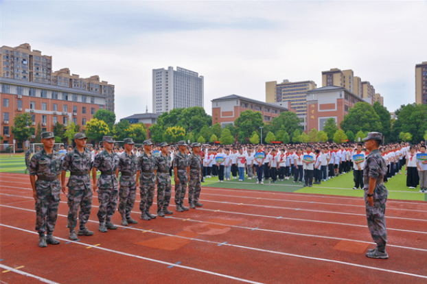 【鼎城区站】从小学生到初中生！善卷少年解锁成长新副本