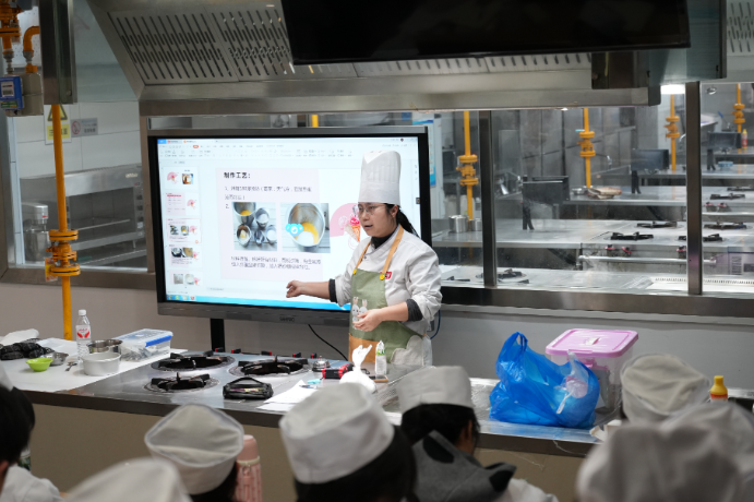 聚焦2026年湖南职教周|崔德明：深化真实环境育人 在烟火中锻造新时代湖湘工匠