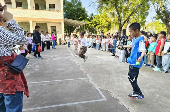 江永县允山中心小学：点燃智慧光芒·尽享运动乐趣