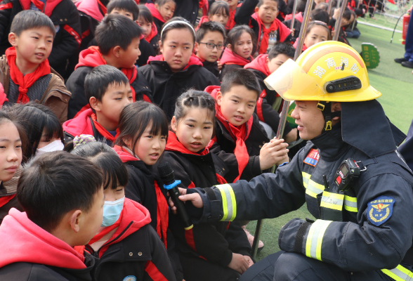 【鼎城站】永安小学：安全第一课，消防“零距离”