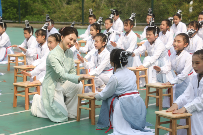 株洲天元区建宁实验小学：走进语文，遇见美好 第五届语文节系列活动举行