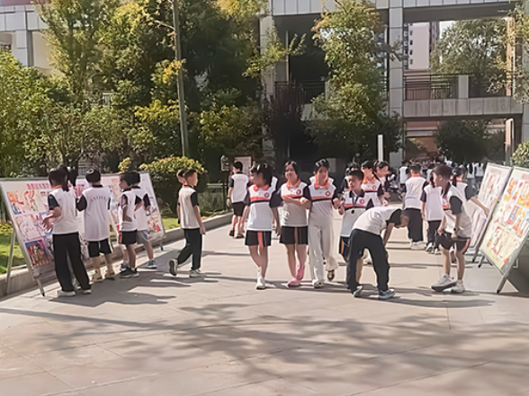 【衡阳县站】实验学校：童心颂家国 笔墨传真情