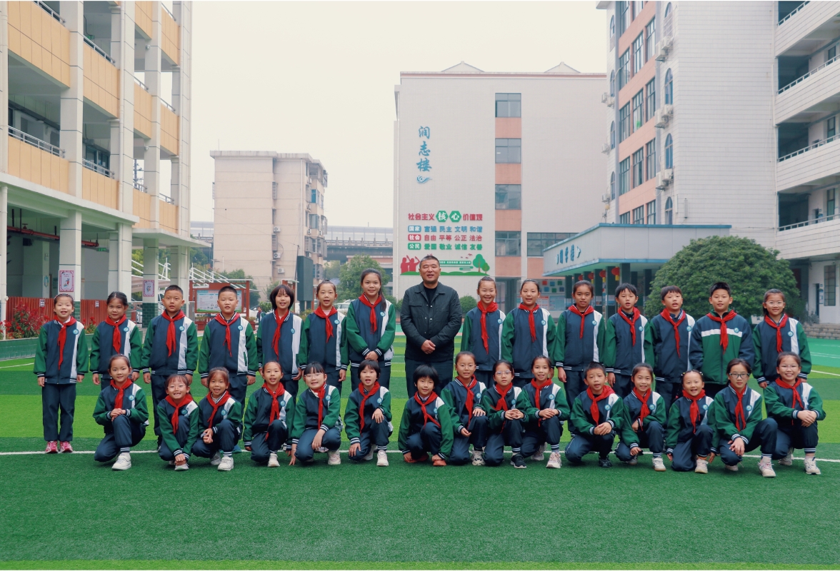 闪闪发光的小记者｜【浏阳站】浏阳河小学：扬帆的小记者 闪光的成长印记