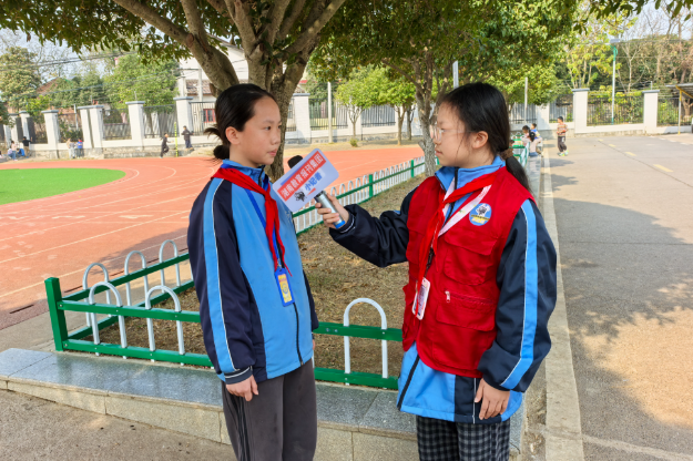【浏阳站】一颗“文学种子”的悄然生长——走近省“文学新星”李雅思的阅读与写作世界