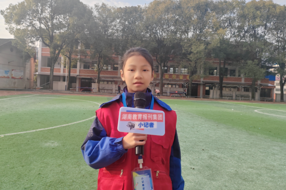 【衡阳县站】刘柳慧：童心看书画，小记者“初声”话成长