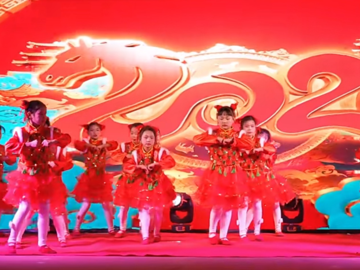 【耒阳站】欧阳海学校：云端直播迎新年 艺彩绽放展成果