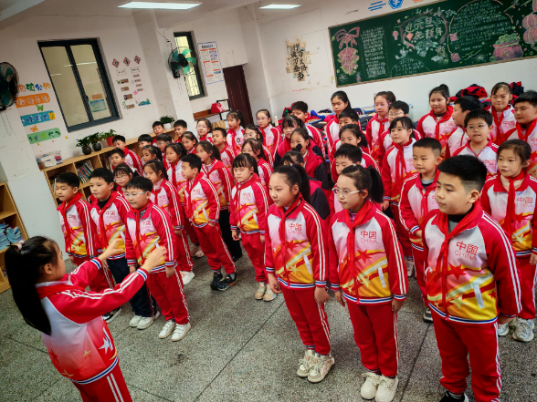 【资阳站】益阳市人民路小学：歌声满校园 童声颂华章