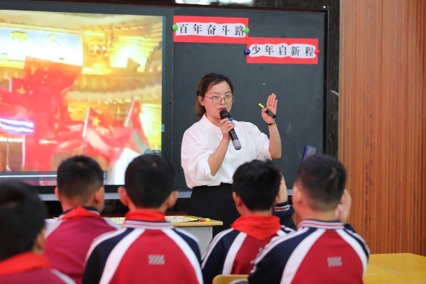 保靖：中小学班主任基本功竞赛精彩启幕