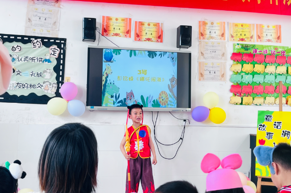 平江县三墩乡中心幼儿园：萌娃 “声” 动演绎 故事浸润童心