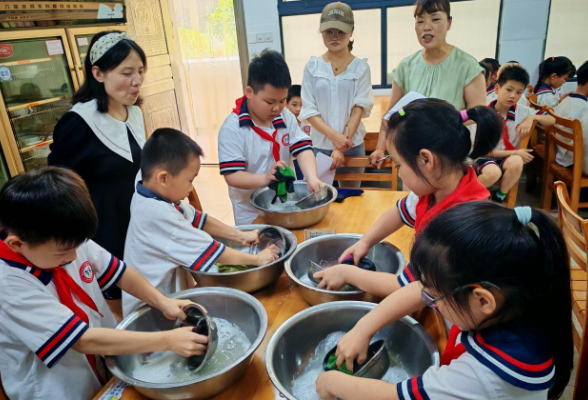 【资阳站】益阳市人民路小学：以劳育美 巧手成长