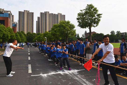 【鼎城区站】善卷中学：一根绳一条心 拔河比赛燃情开赛