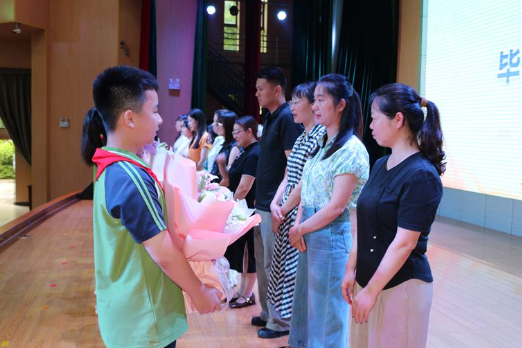 【鼎城区站】江南小学：童心逐光向未来 智启新程谱华章